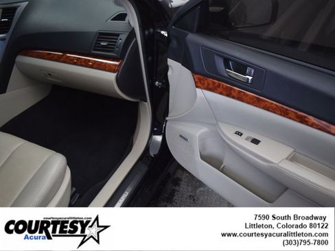 Used 2010 Subaru Legacy 3.6R Limited w/ Popular Equipment Group 3B image 27