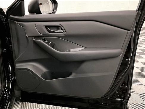 New 2026 Nissan Rogue S image 31