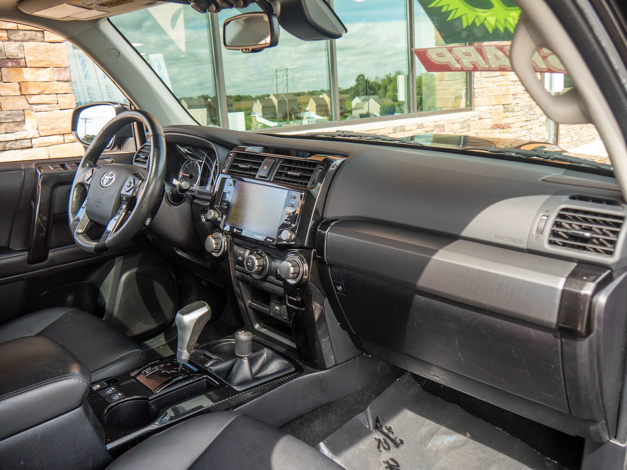 Used 2023 Toyota 4Runner TRD Off-Road Premium w/ Moonroof Package AWD/4WD image 15