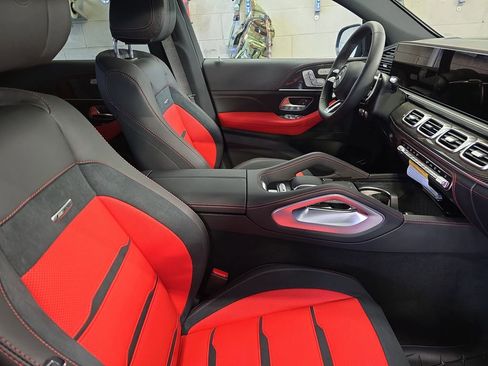 New 2026 Mercedes-Benz GLE 53 AMG 4MATIC Coupe image 10