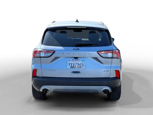 Certified 2022 Ford Escape Titanium AWD/4WD image 4