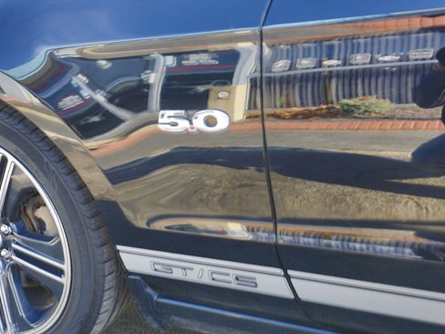 Used 2013 Ford Mustang GT Premium image 11