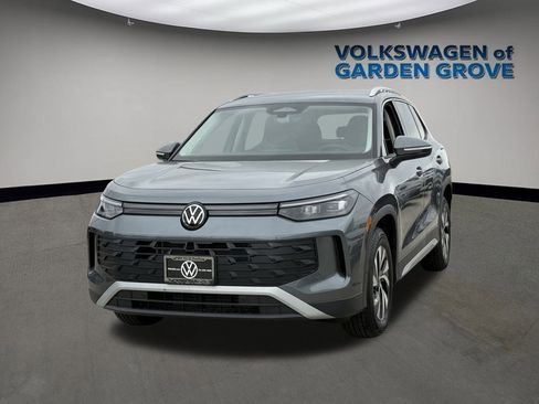 New 2025 Volkswagen Tiguan S image 5