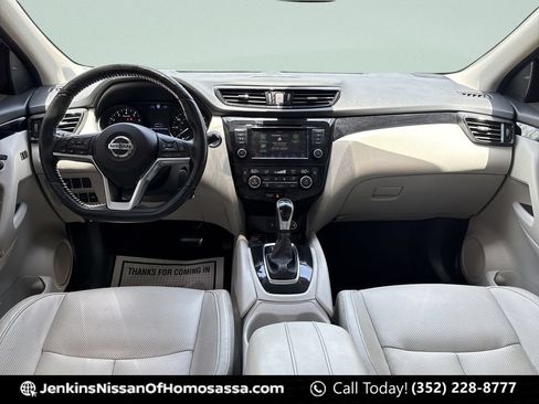 Certified 2021 Nissan Rogue Sport SL w/ Premium Package FWD image 22