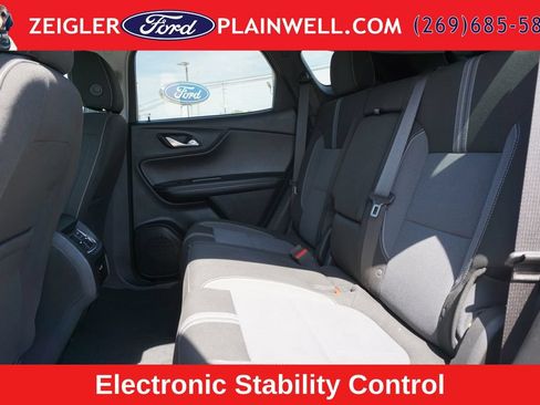 Used 2023 Chevrolet Blazer LT w/ Driver Confidence Package AWD/4WD image 11