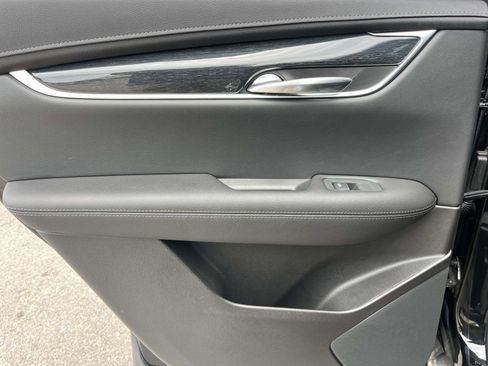 Used 2022 Cadillac XT5 Premium Luxury FWD image 17