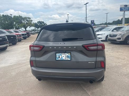 Used 2023 Ford Escape ST-Line Select w/ Tech Pack #2 AWD/4WD image 5