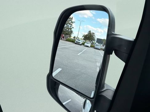 Used 2025 RAM ProMaster 2500 w/ U-Haul Equipment Group FWD image 31