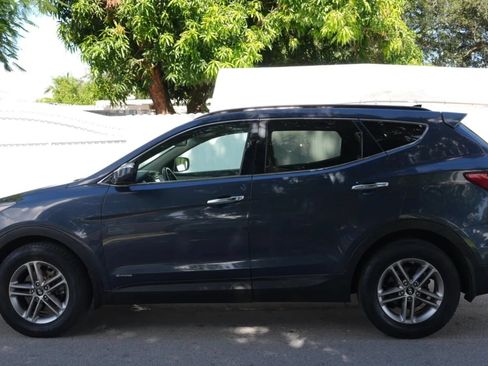 Used 2017 Hyundai Santa Fe Sport FWD image 3