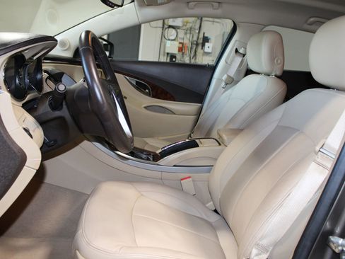 Used 2011 Buick LaCrosse CXL image 17
