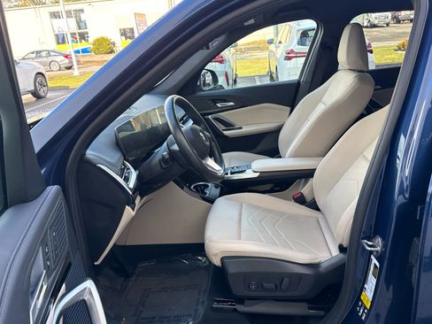 Certified 2023 BMW X1 xDrive28i w/ Convenience Package image 11