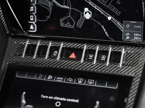 Used 2022 Lamborghini Urus Pearl Capsule image 37