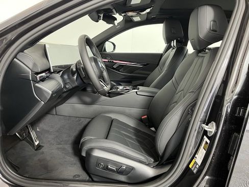 New 2026 BMW 550e xDrive 550e xDrive image 11