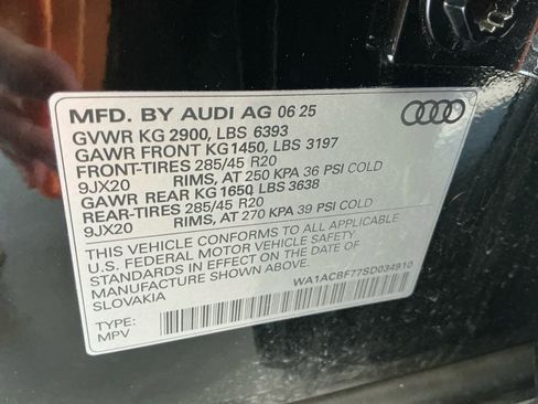 Used 2025 Audi Q7 2.0T Premium w/ Convenience Plus Package AWD/4WD image 39
