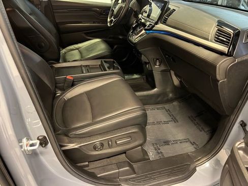 Used 2024 Honda Odyssey Touring image 11
