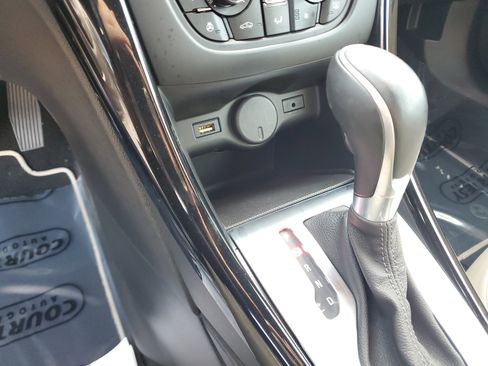 Used 2019 Buick Cascada Premium image 19