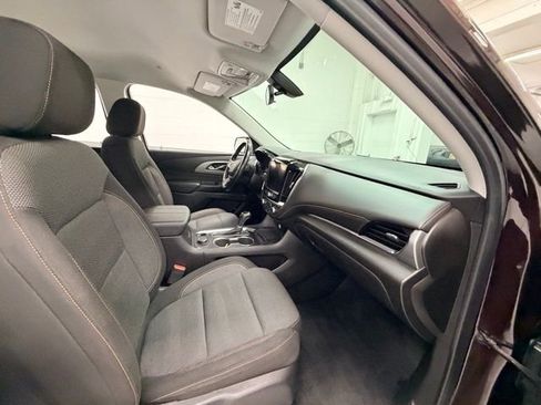 Certified 2020 Chevrolet Traverse LT image 31