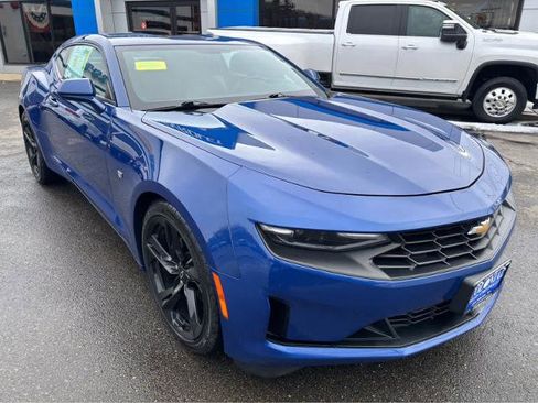 Used 2020 Chevrolet Camaro LT image 13