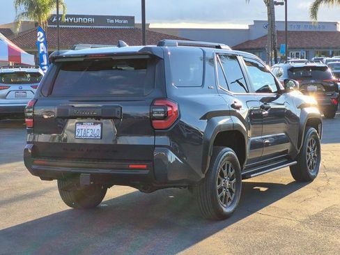 Used 2025 Toyota 4Runner SR5 image 5