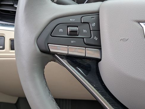 Used 2024 Cadillac XT6 Premium Luxury FWD image 24