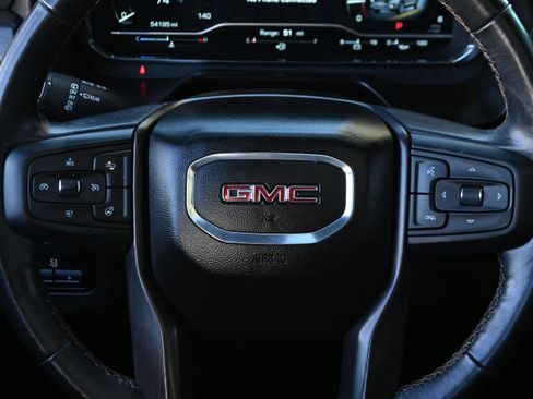 Used 2022 GMC Yukon XL AT4 image 28