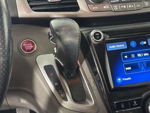 Used 2016 Honda Odyssey Touring image 23