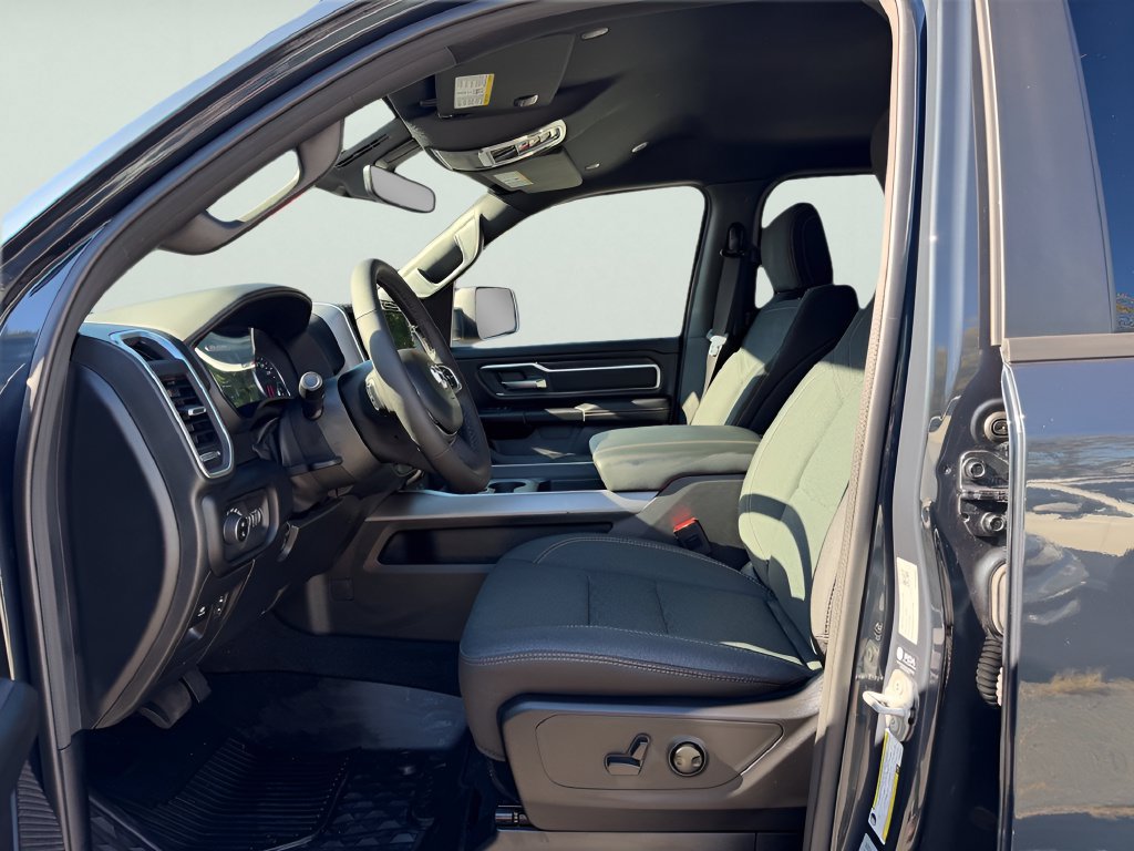 Used 2026 RAM 1500 Big Horn AWD/4WD image 17