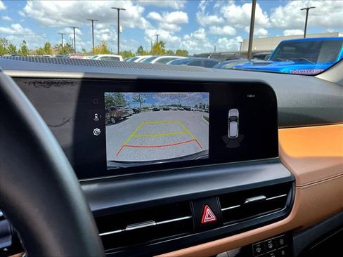 Used 2025 Kia Seltos EX w/ EX Sunroof Package image 21