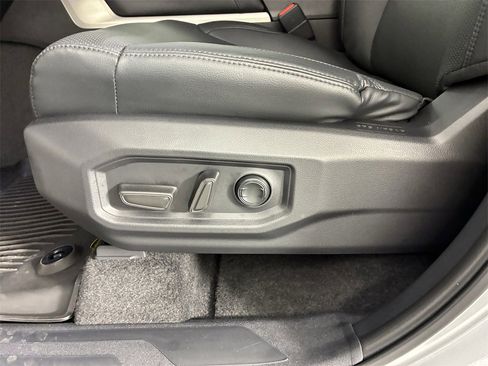 Used 2025 Toyota Tundra Limited image 13