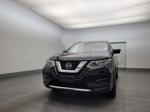 Used 2019 Nissan Rogue SV w/ Premium Package image 15