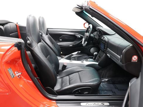 Used 2005 Porsche 911 Turbo image 68