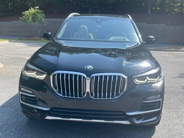 Used 2019 BMW X5 xDrive40i w/ Premium Package 2 AWD/4WD image 2
