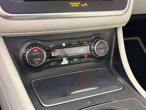 Used 2018 Mercedes-Benz CLA 250 image 15