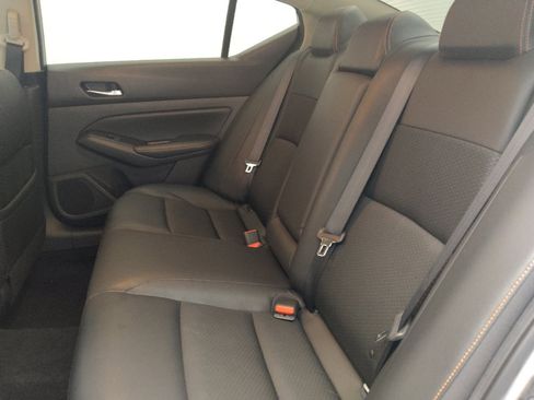 Used 2019 Nissan Altima 2.5 SR FWD image 18