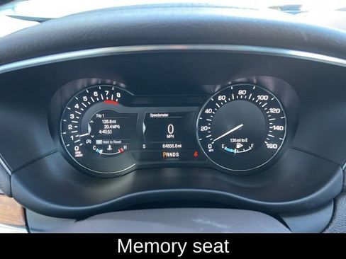 Used 2019 Lincoln MKC Select w/ Select Plus Package image 11