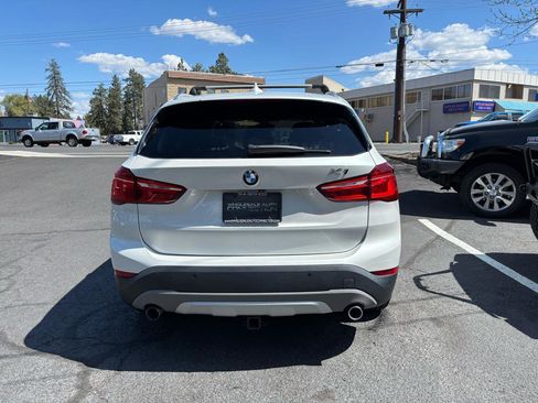 Used 2016 BMW X1 xDrive28i w/ Premium Package AWD/4WD image 4