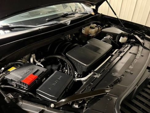 Used 2023 GMC Yukon XL SLT image 50