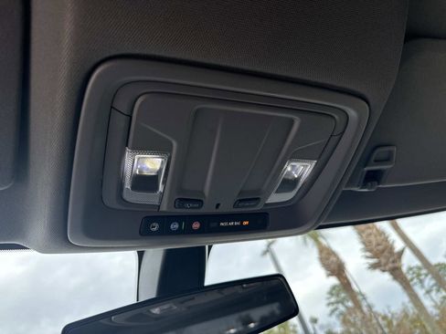 Used 2021 Chevrolet Silverado 1500 RST w/ Z71 Off-Road Package image 33