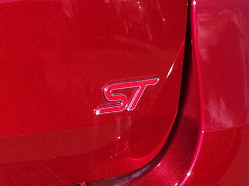 New 2026 Ford Explorer ST w/ Sun And Sound Package image 12