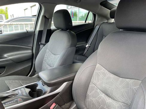 Used 2017 Chevrolet Volt LT w/ Comfort Package FWD image 77
