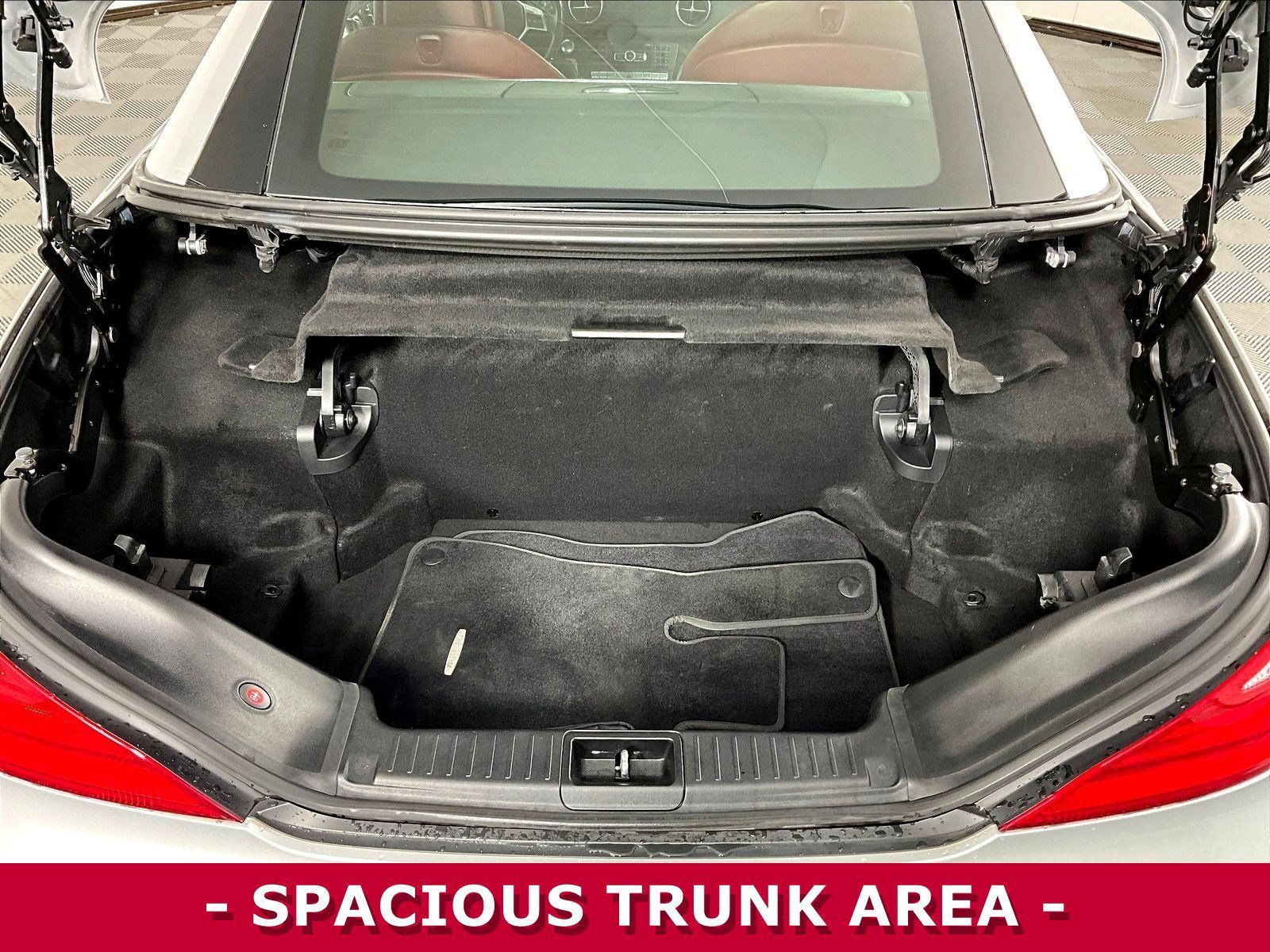 Used 2014 Mercedes-Benz SL 550 image 32