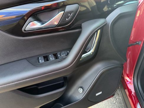 Used 2025 Chevrolet Blazer RS image 17