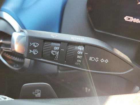 Used 2024 Chevrolet Equinox EV LT FWD image 31
