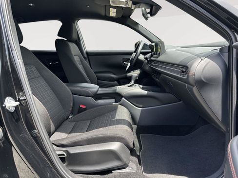 Certified 2025 Honda HR-V Sport image 23