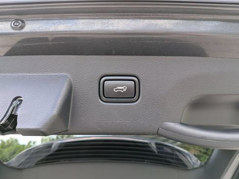 Certified 2026 Kia Sportage EX w/ EX Panorama Roof Package FWD image 13