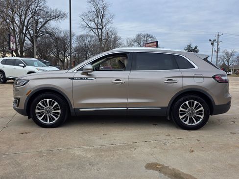 Used 2020 Lincoln Nautilus FWD w/ Equipment Group 101A image 2