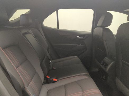 Used 2022 Chevrolet Equinox RS image 19