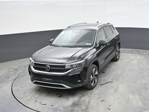 Used 2024 Volkswagen Taos SE AWD/4WD image 16