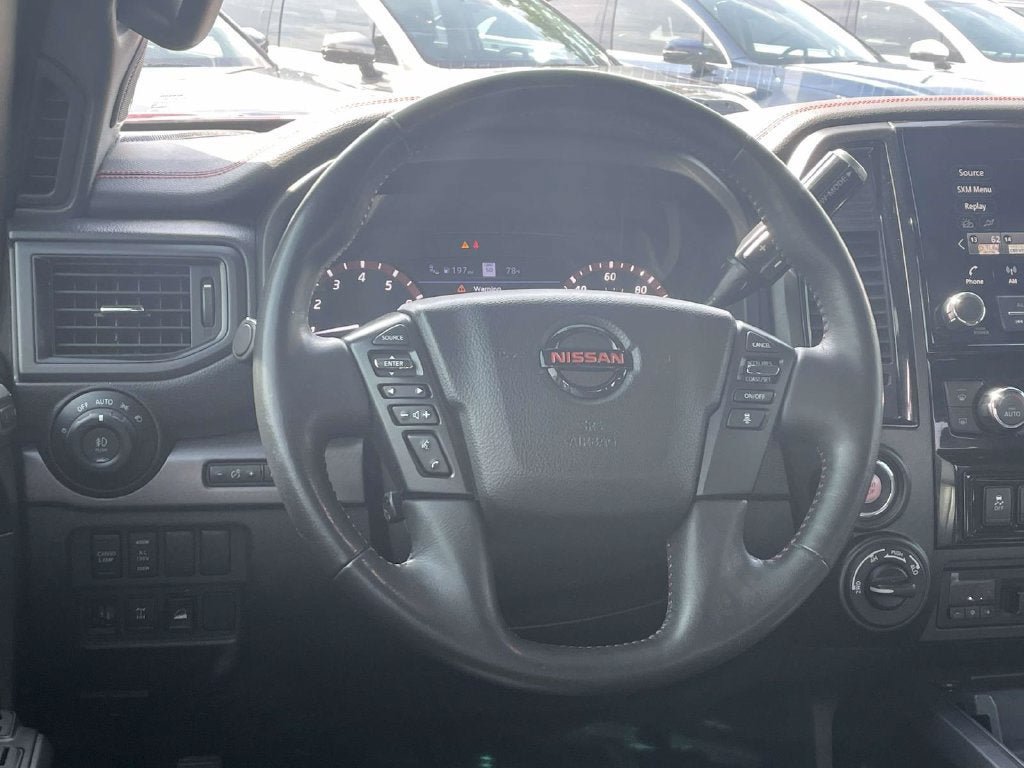 Used 2021 Nissan Titan PRO-4X w/ Pro-4x Convenience Package AWD/4WD image 17