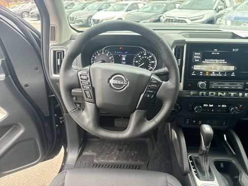New 2026 Nissan Frontier SV w/ All-Weather Content Package AWD/4WD image 15